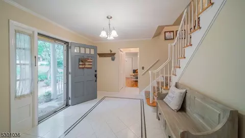 90 Exeter Dr, Berkeley Heights, NJ 07922 photo 6