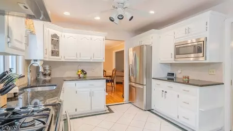 90 Exeter Dr, Berkeley Heights, NJ 07922 photo 14