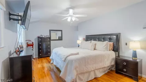 90 Exeter Dr, Berkeley Heights, NJ 07922 photo 24