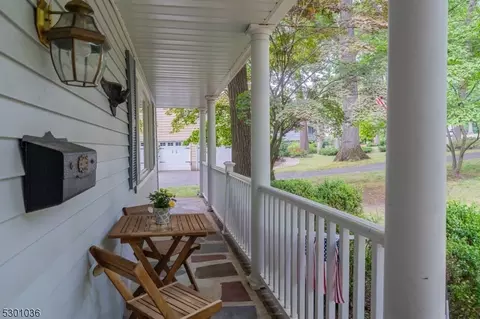 90 Exeter Dr, Berkeley Heights, NJ 07922 photo 2