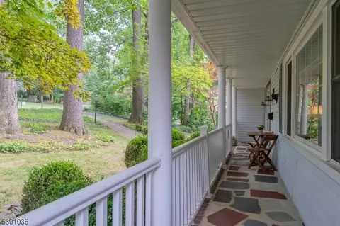 90 Exeter Dr, Berkeley Heights, NJ 07922 photo 3