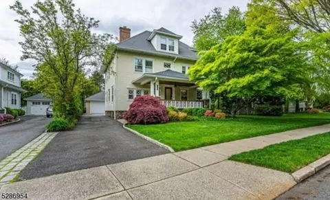 122 W End Ave, Ridgewood, NJ 07450