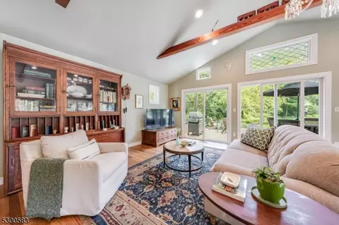 2 Leddell Rd, Mendham Boro, NJ 07945 photo 9