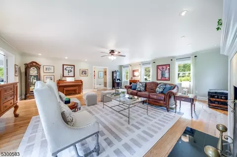 2 Leddell Rd, Mendham Boro, NJ 07945 photo 7