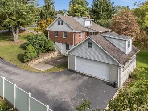 406 Lyndale St, Phillipsburg, NJ 08865