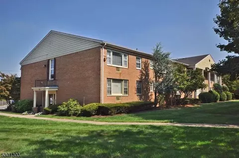 605 Grove St H2 #2, Clifton, NJ 07013
