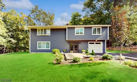 35 Reality Dr, Kinnelon, NJ 07405 photo 5