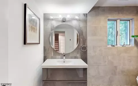 35 Reality Dr, Kinnelon, NJ 07405 photo 7