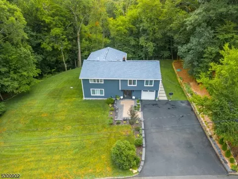 35 Reality Dr, Kinnelon, NJ 07405 photo 2