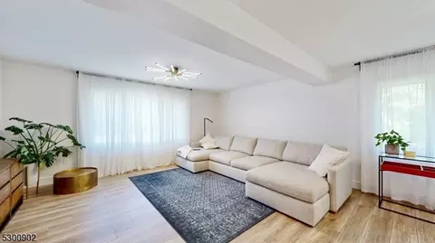 35 Reality Dr, Kinnelon, NJ 07405 photo 12