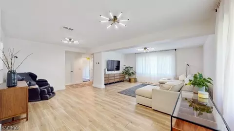 35 Reality Dr, Kinnelon, NJ 07405 photo 9