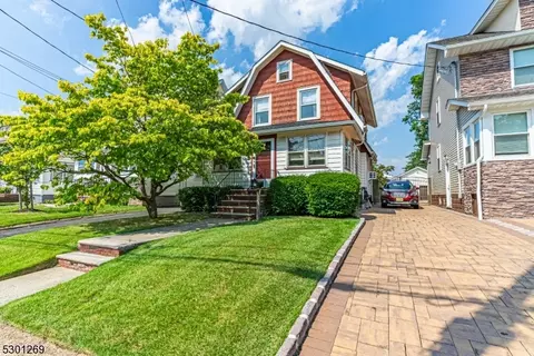 831 Myrtle St, Elizabeth, NJ 07202