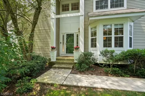 109 Woodmont Dr, Randolph, NJ 07869