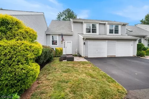 171 Picadilly Pl, Somerset, NJ 08873