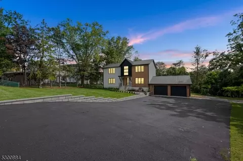 1340 Ratzer Rd, Wayne, NJ 07470 photo 2