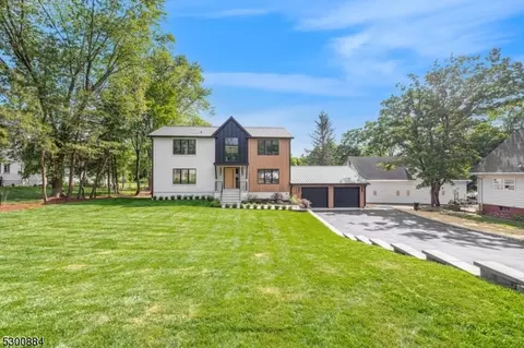 1340 Ratzer Rd, Wayne, NJ 07470