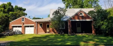 551 Riegelsville Rd, Milford, NJ 08848