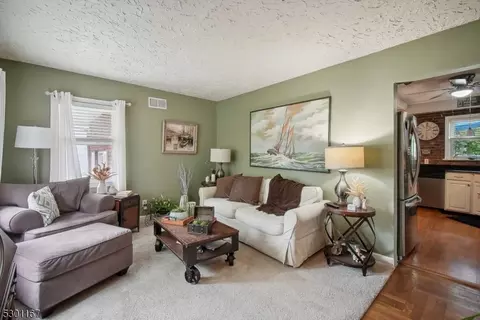 536 Mountain Ave, Springfield, NJ 07081 photo 7