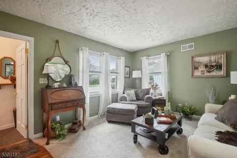536 Mountain Ave, Springfield, NJ 07081 photo 8