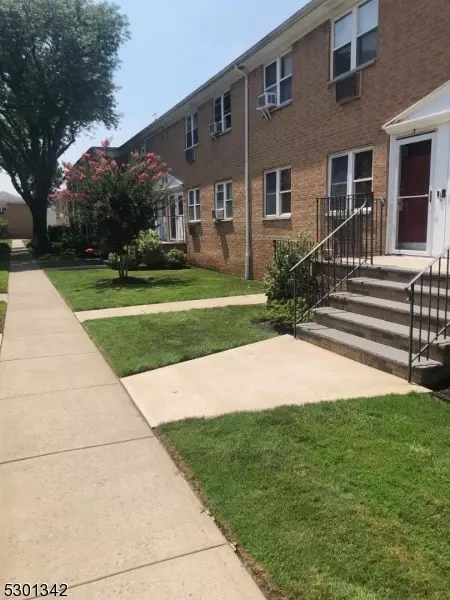 725 Joralemon St #3, Belleville, NJ 07109