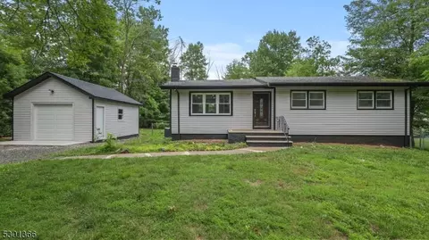 4 Caldwell Pl, Warren, NJ 07059