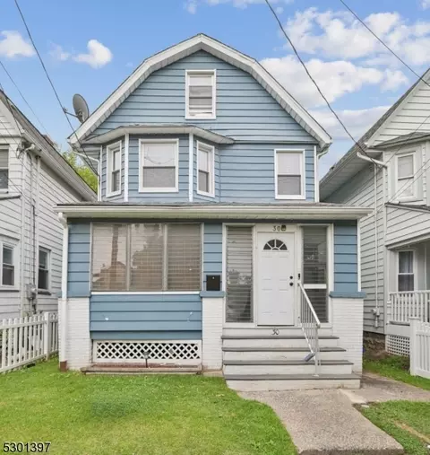 30 Charles St, Bloomfield, NJ 07003