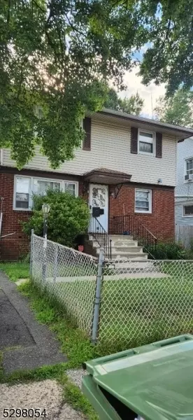 226 Hillcrest Ter, Roselle, NJ 07203