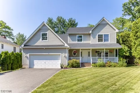 29 Grand Ave, Hanover, NJ 07927