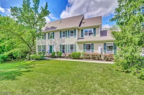 213 Marcia Way, Bridgewater, NJ 08807
