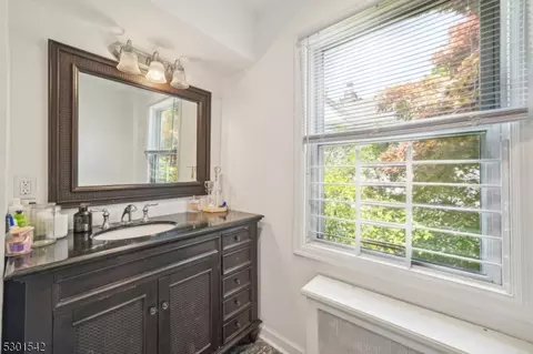 18 Duncan St, Millburn, NJ 07041 photo 15