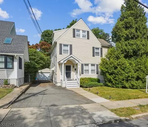 18 Duncan St, Millburn, NJ 07041