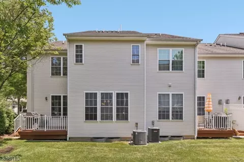203 Levinberg Ln, Wayne, NJ 07470 photo 21