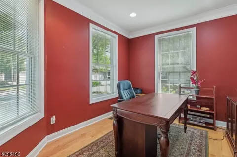 203 Levinberg Ln, Wayne, NJ 07470 photo 9
