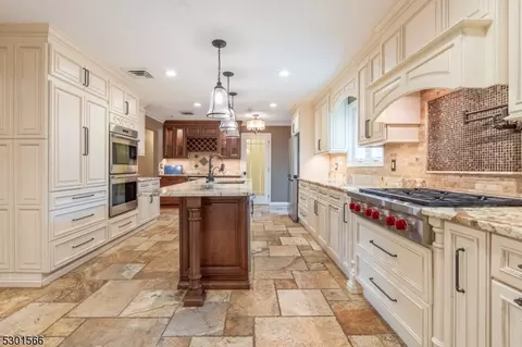 22 Benson Dr, Wayne, NJ 07470 photo 7