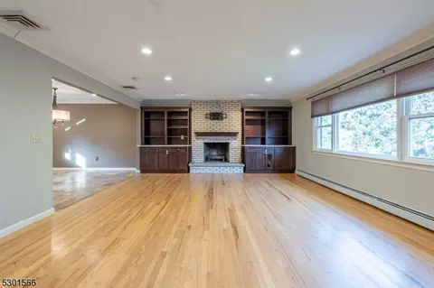 22 Benson Dr, Wayne, NJ 07470 photo 12