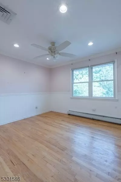 22 Benson Dr, Wayne, NJ 07470 photo 14