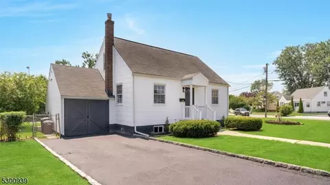 127 Summit Cir, Little Ferry, NJ 07643