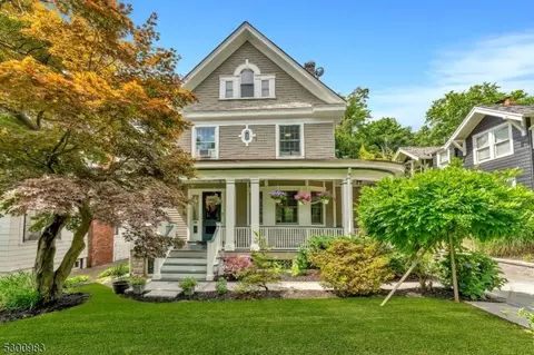 26 Winsor Pl, Glen Ridge, NJ 07028