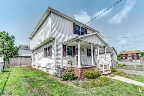 217 Mountain Ave, Middlesex, NJ 08846 photo 2