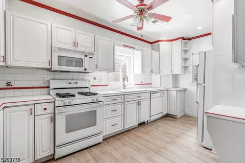 217 Mountain Ave, Middlesex, NJ 08846 photo 7