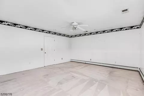 217 Mountain Ave, Middlesex, NJ 08846 photo 15