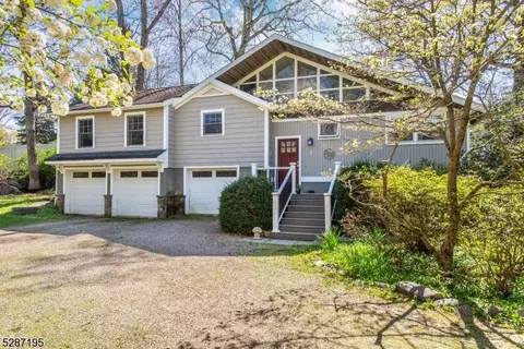 1 Moraine Rd, Morris Plains, NJ 07950