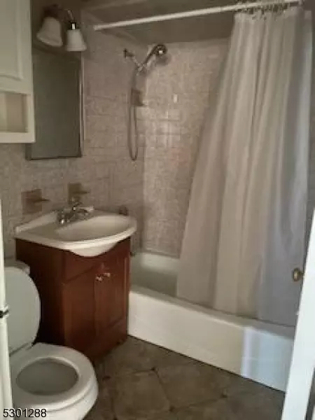 44 Post Ln, Wayne, NJ 07470 photo 4