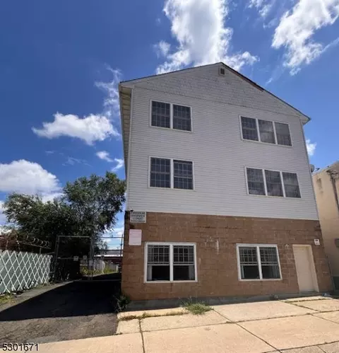 911 Madison Ave #12, Paterson, NJ 07501