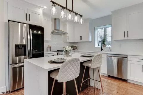 48 Baker Ave, Berkeley Heights, NJ 07922