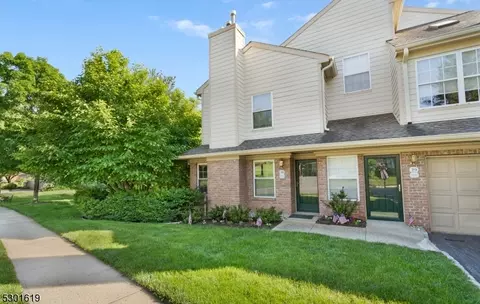 30 Gate House Ct, Morristown, NJ 07960