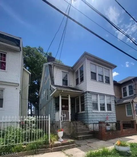 274 Leslie St, Newark, NJ 07112