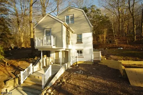 45 Lyons Rd, Jefferson, NJ 07438
