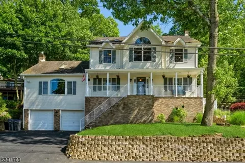 26 Hillard Rd, Mount Arlington, NJ 07856