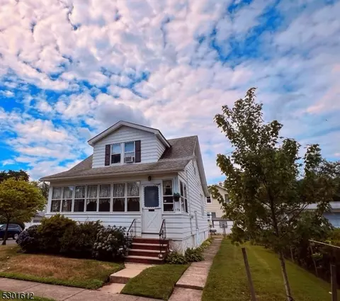 176 3rd Ave, Hawthorne, NJ 07506